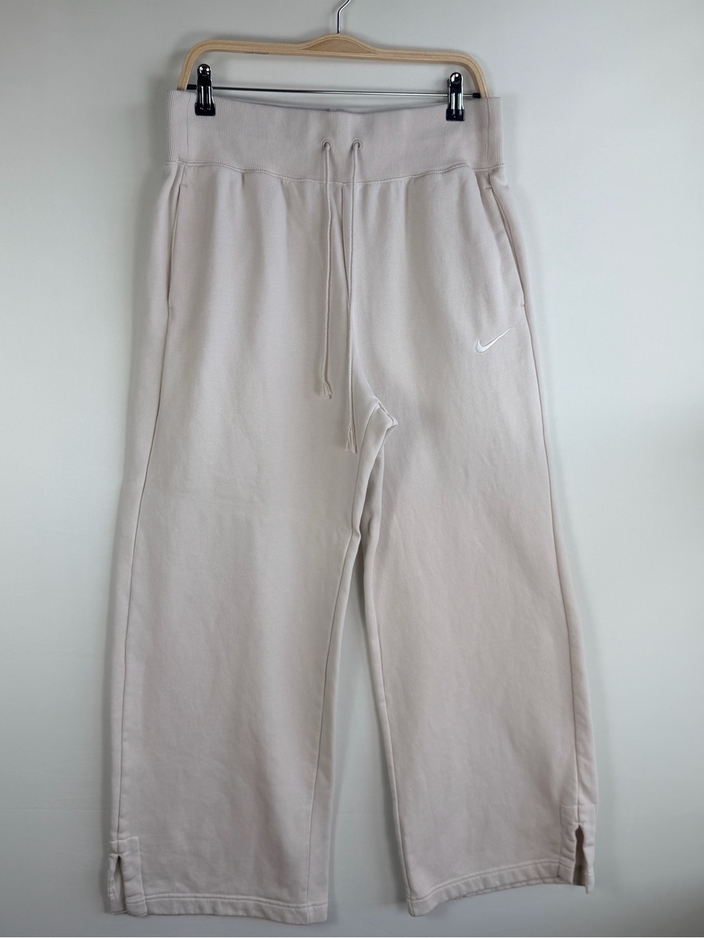 Nike Women’s Large Beige Wide Leg Sweatpants Drawstring Embroidered Swoosh